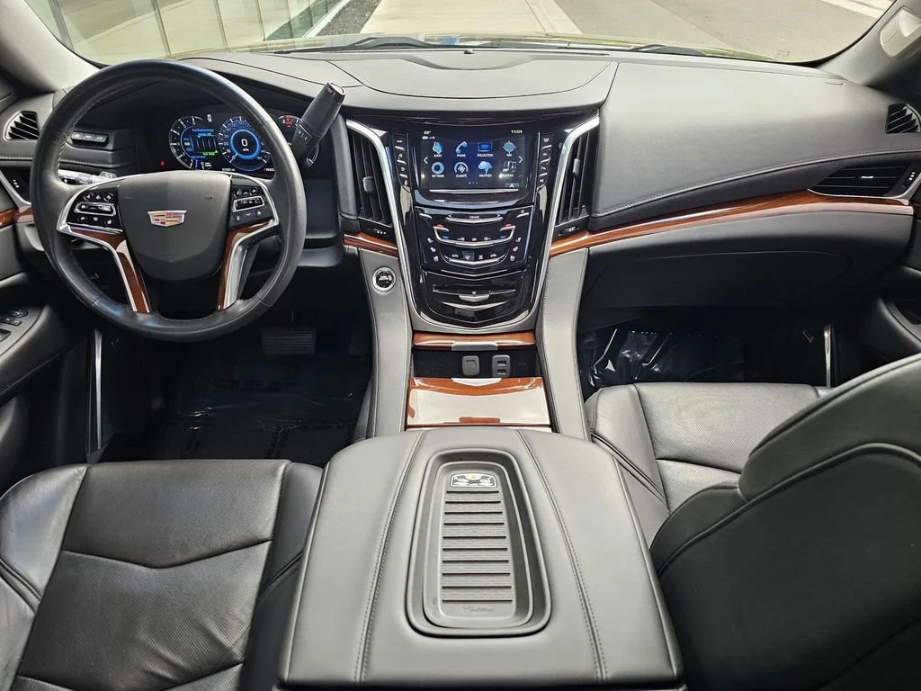 Used 2020 BLACK RAVEN Cadillac Premium Luxury image 21