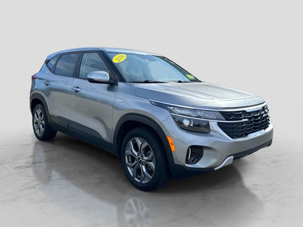 Used 2024 Gray Kia LX image 7