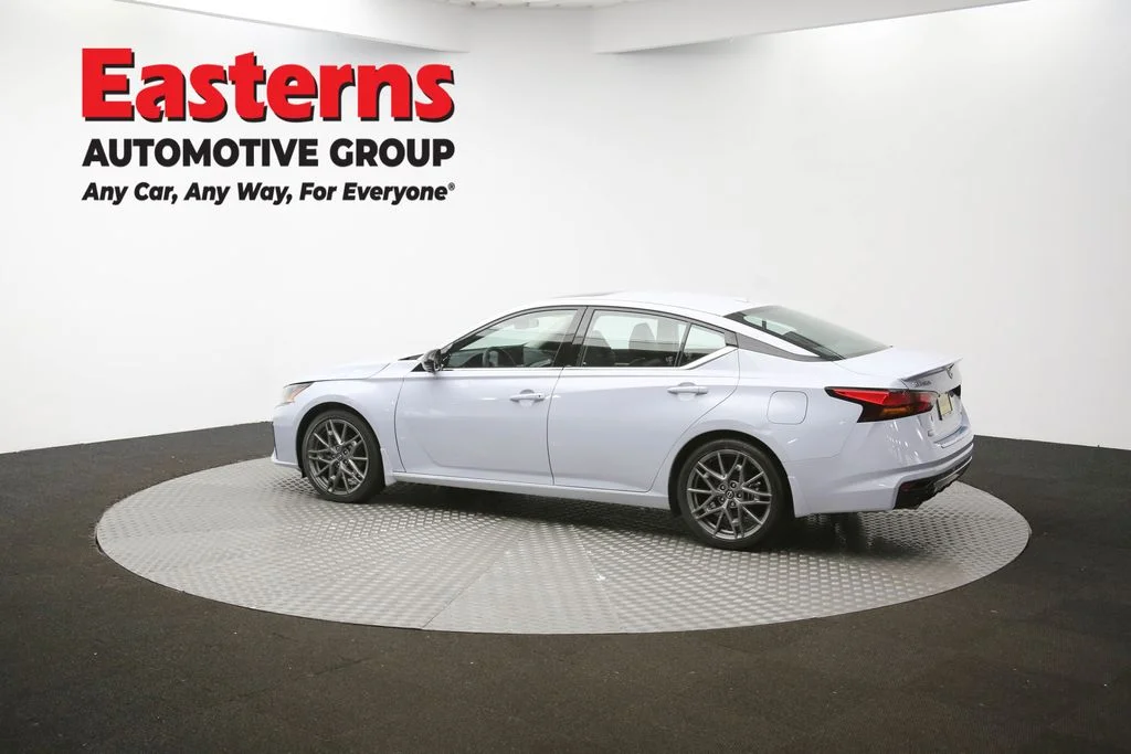 Used 2023 Gray Nissan 2.0 SR image 61