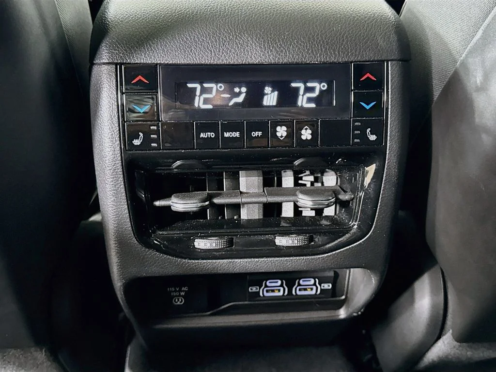 Used 2023 White Jeep Summit 4xe image 26