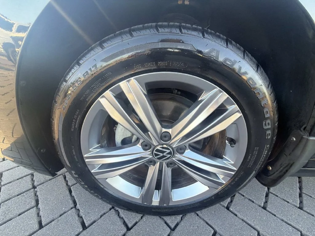 Used 2022  Volkswagen 1.5T SE image 10