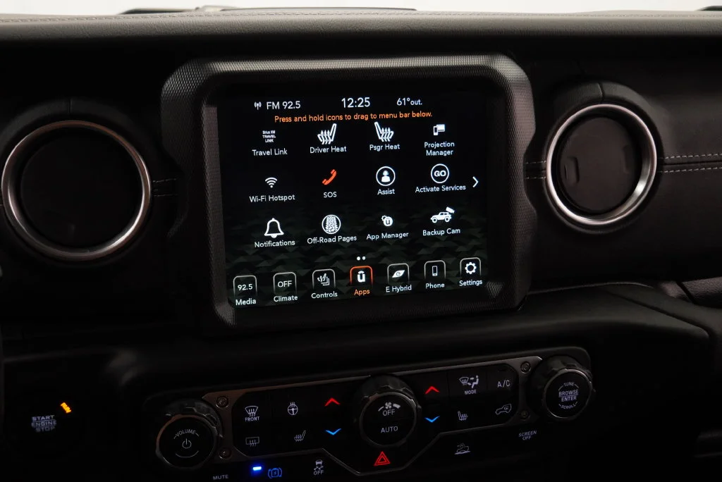 Certified Used 2023  Jeep Sahara 4xe image 29