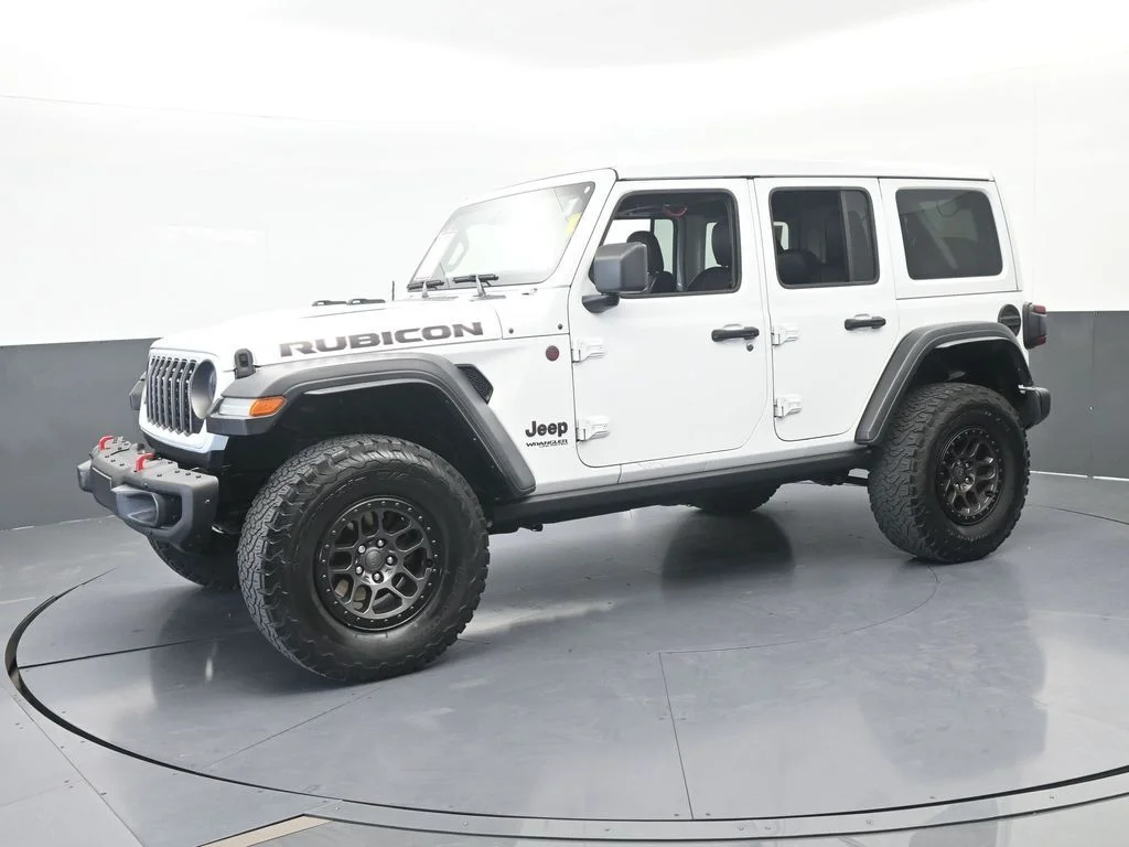 Used 2022 Bright White Clearcoat Jeep Unlimited Rubicon image 2