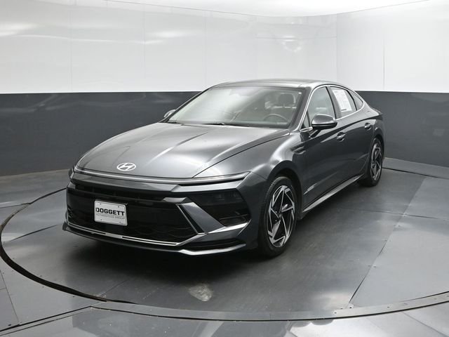 Used 2024 Gray Hyundai SEL image 34