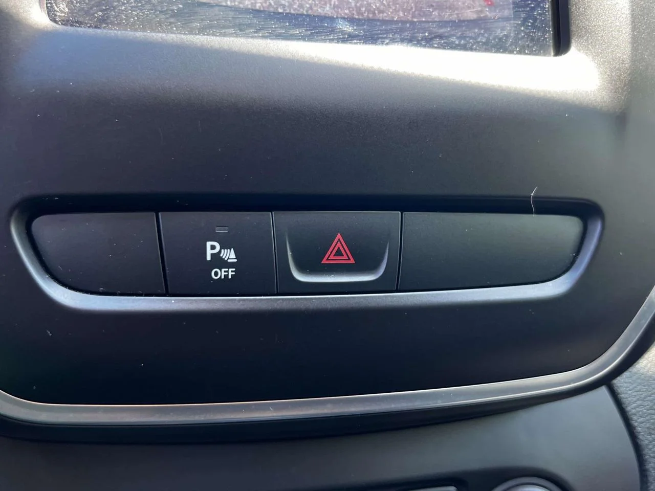 Used 2019 Granite Crystal Metallic Clearcoat Jeep Latitude Plus 4x4 image 37