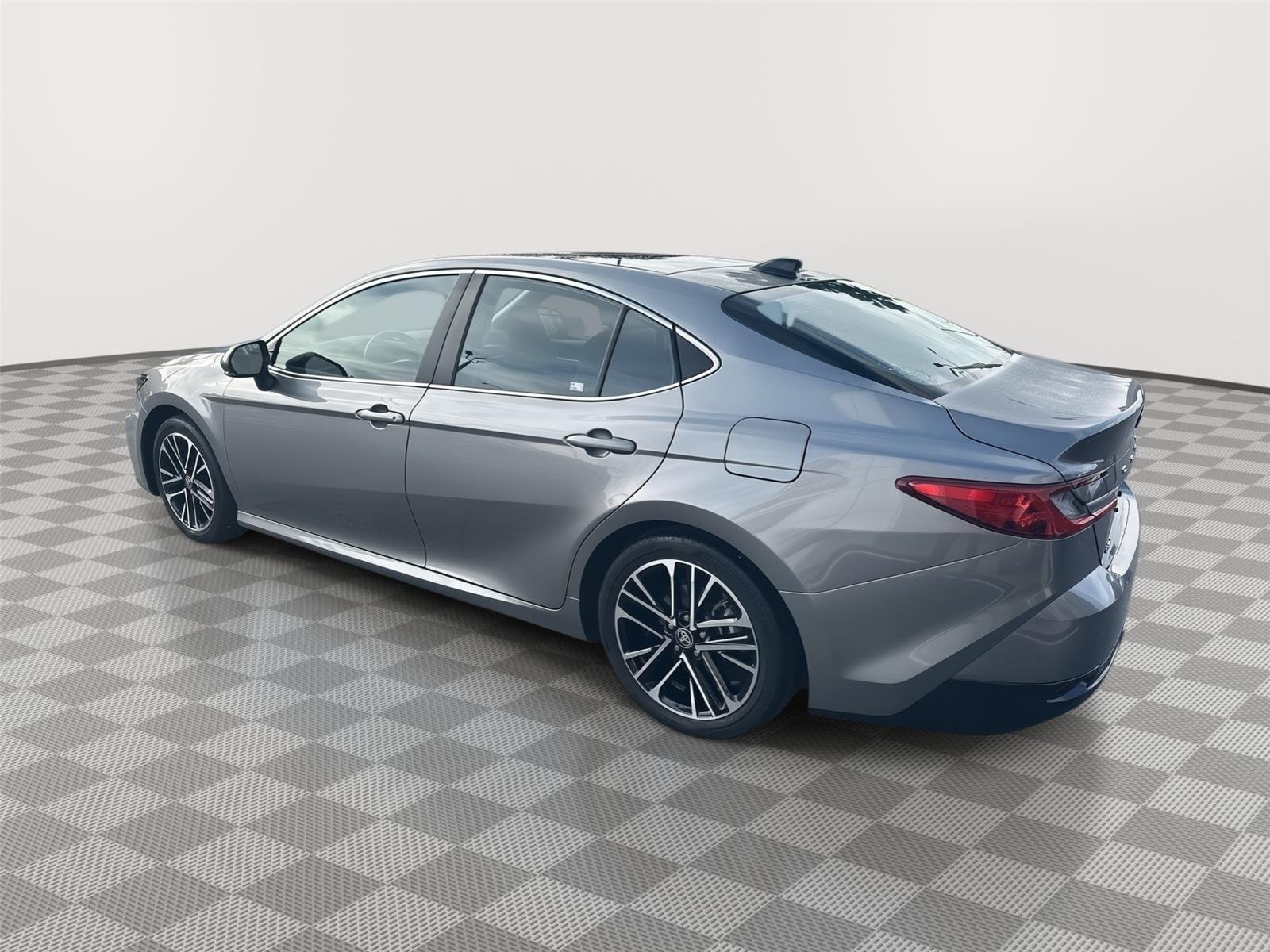 Used 2025 Heavy Metal Toyota XLE image 7