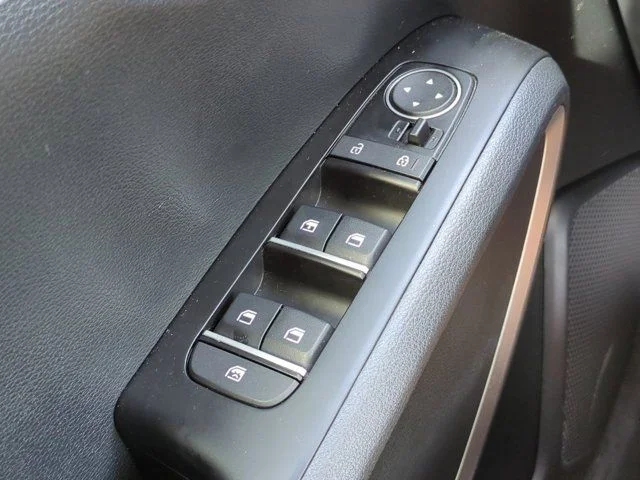 Certified Used 2025 White Kia LX image 21