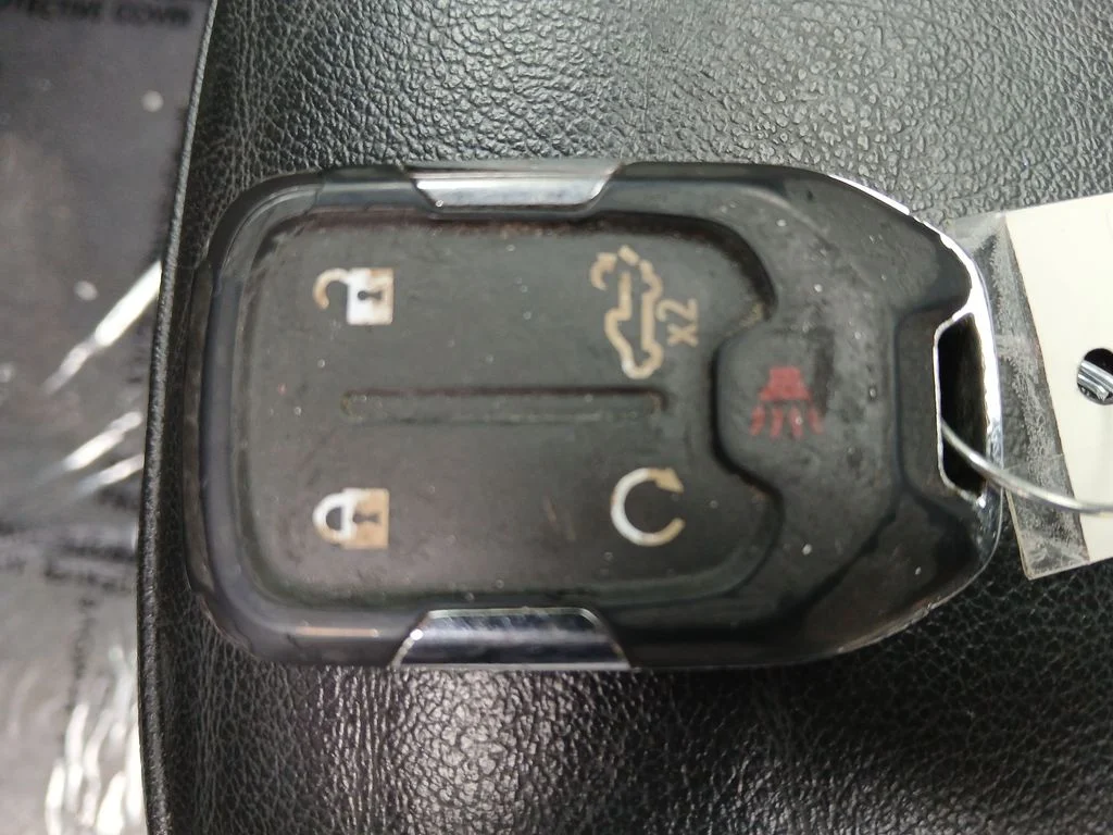 Used 2021 Red Chevrolet RST image 38