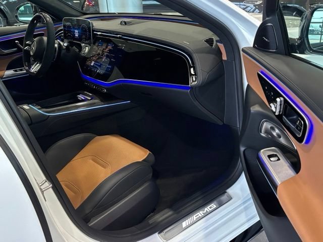 New 2026 MANUFAKTUR Moonlight White Magno Mercedes-Benz AMG® E 53 E 4MATIC+ Wagon image 70