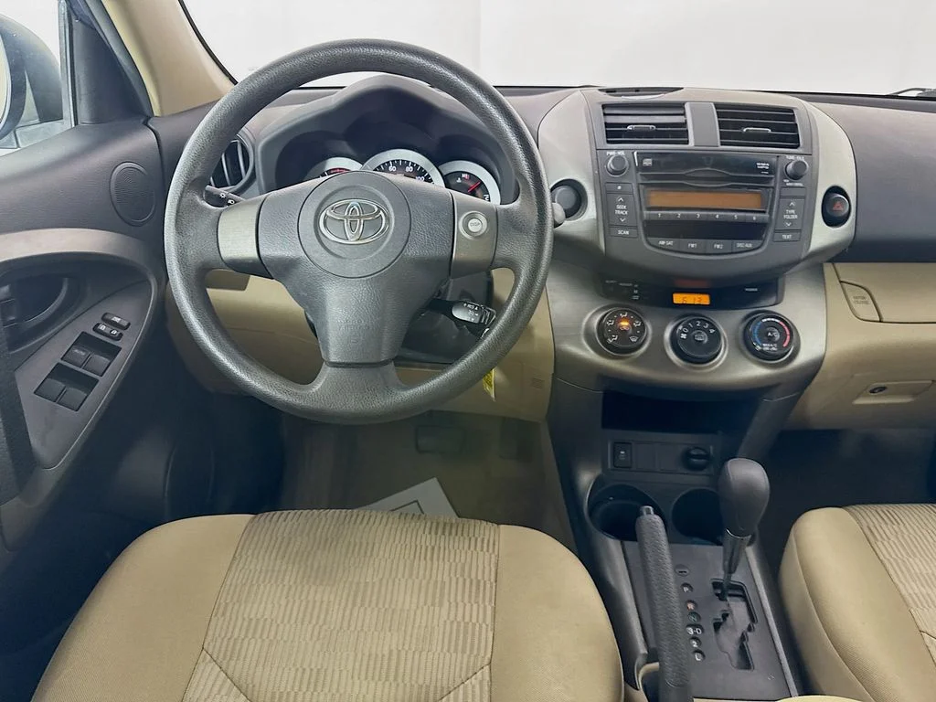 Used 2010 Blue Toyota Base image 24