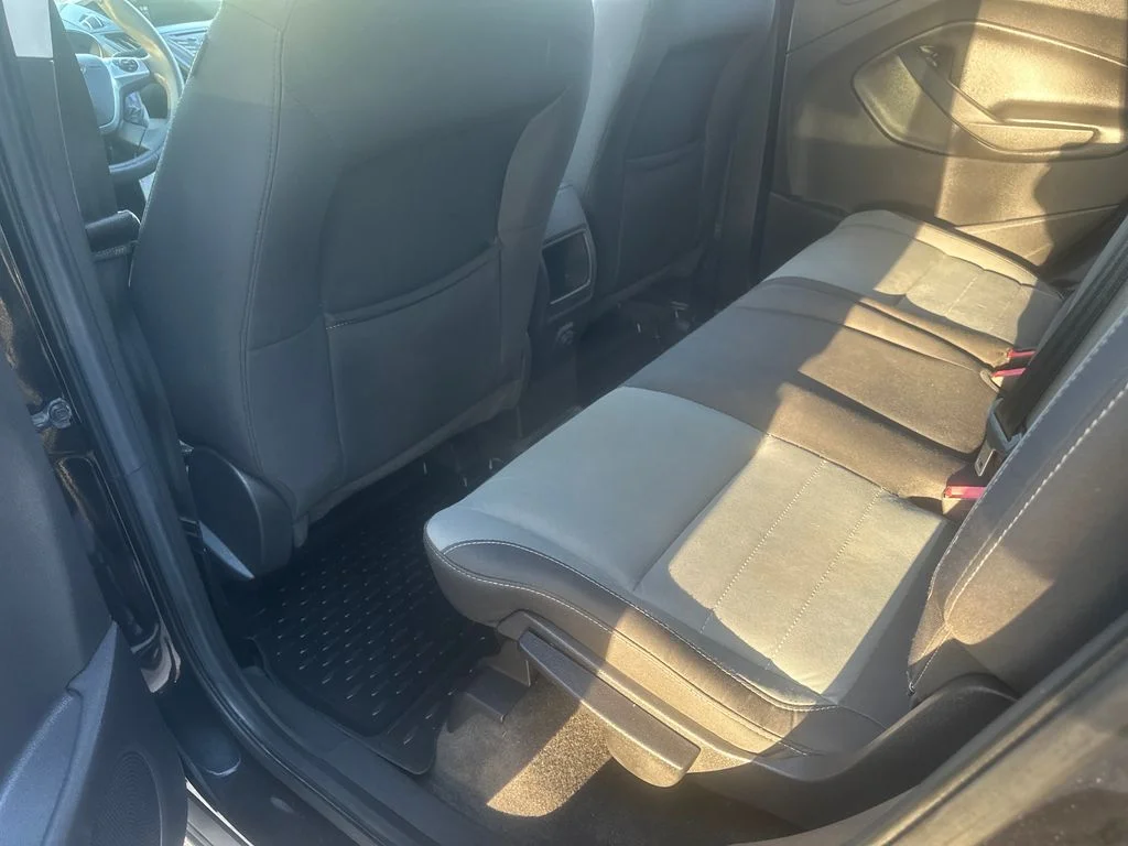 Used 2014 Black Ford SE image 18