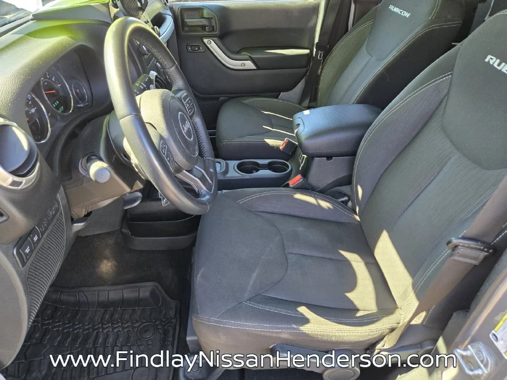 Used 2017 Silver Jeep Unlimited Rubicon image 10