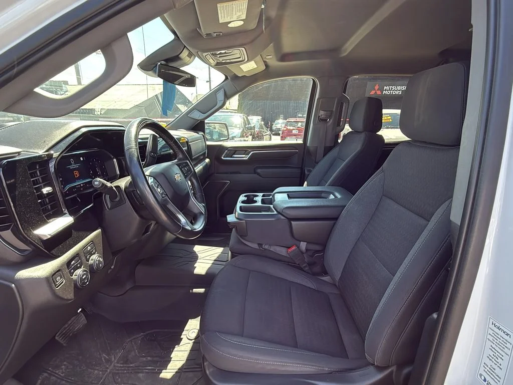 Used 2023 Summit White Chevrolet LT image 11