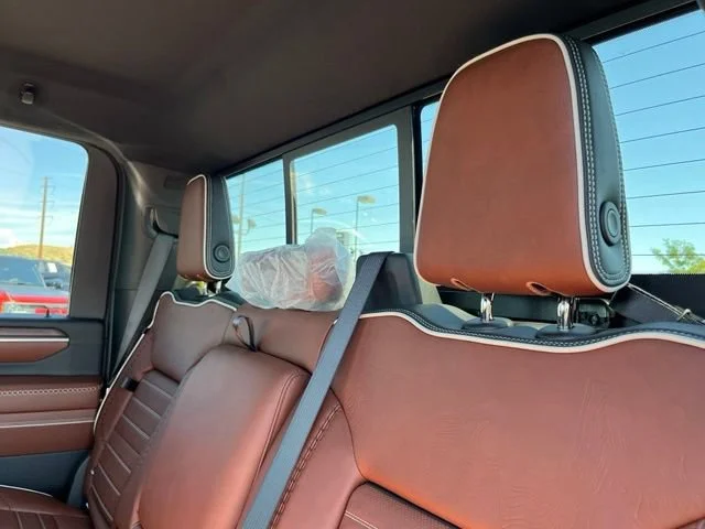 New 2026 Glacier White Tricoat GMC Denali Ultimate image 18