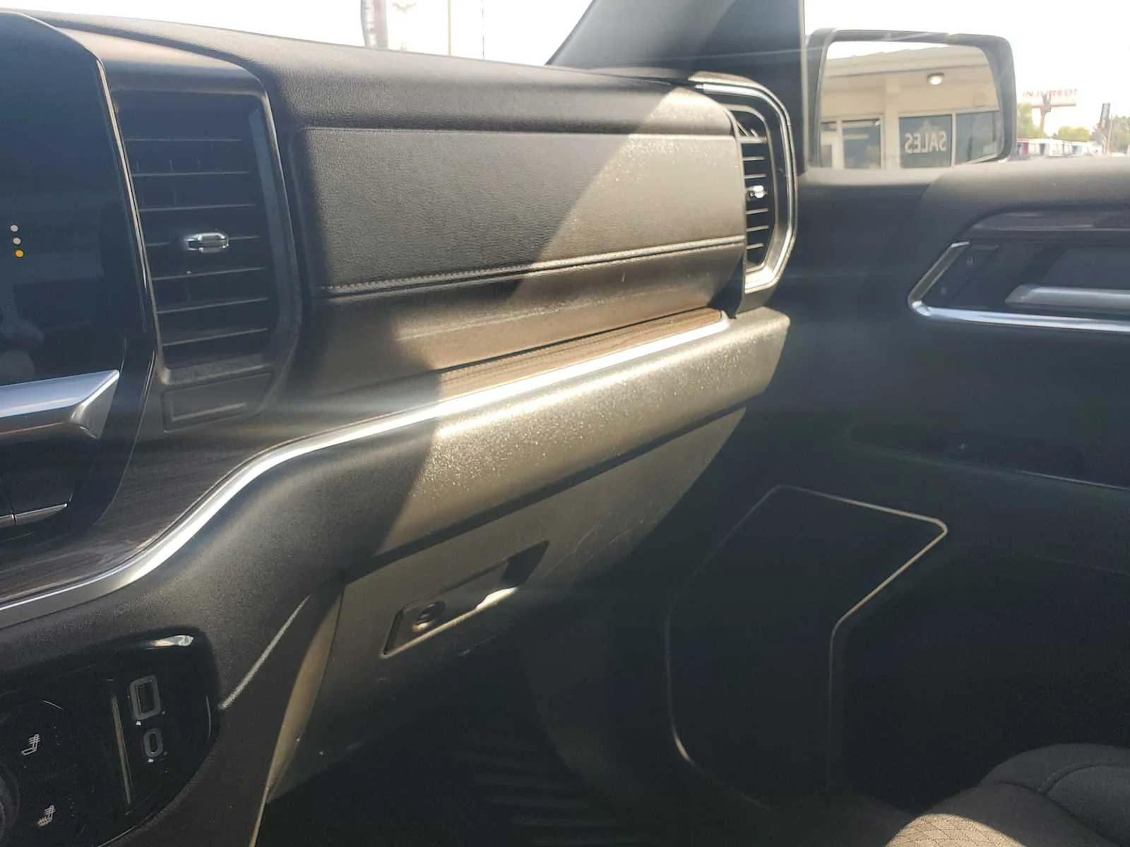 Used 2023 STERLING GRAY METALLIC Chevrolet LT image 24