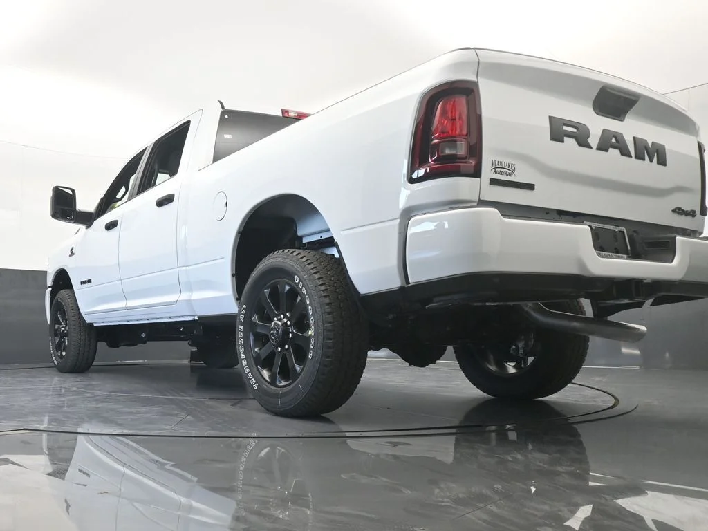 New 2026 Bright White Clear-Coat Exterior Paint RAM Big Horn image 54