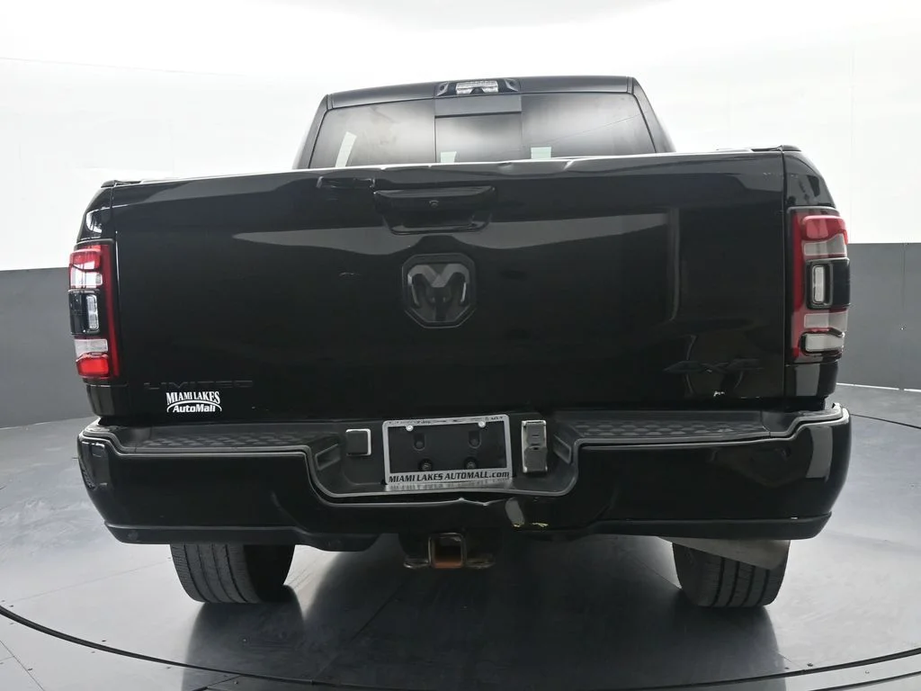 Used 2023 Diamond Black Crystal Pearlcoat Ram Limited image 4