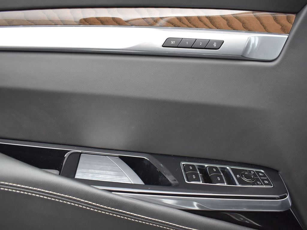 2025 CADILLAC ESCALADE - Image 9