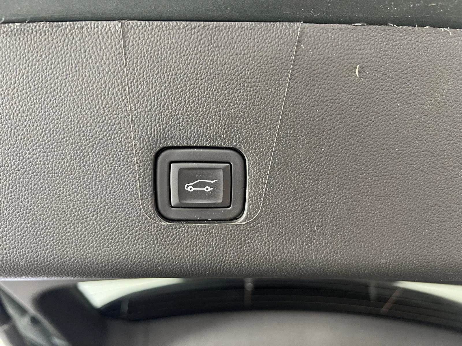 Used 2023 Silver Sage Metallic Chevrolet LT Cloth image 23