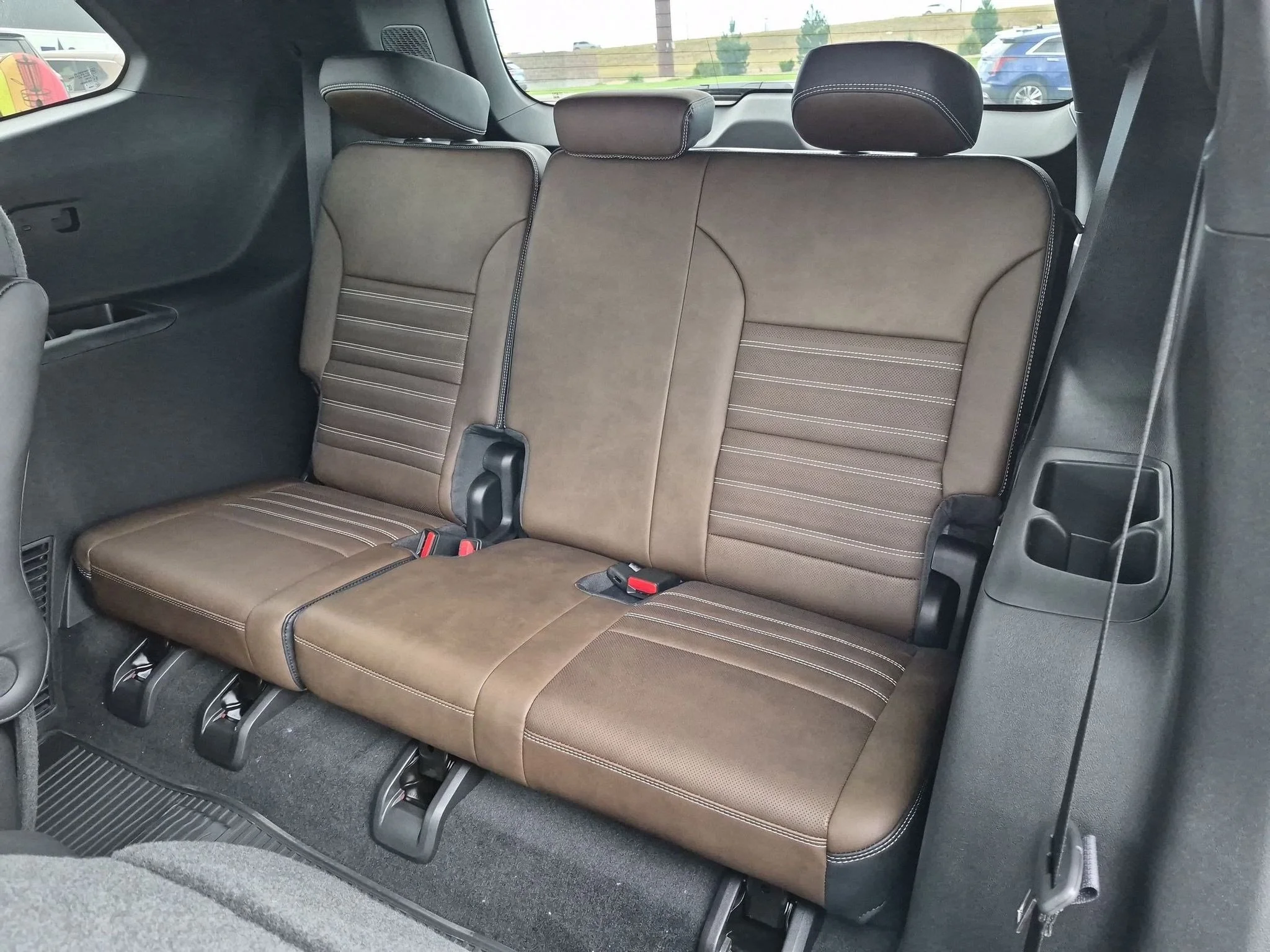 2027 GMC Acadia Denali Ultimate - Photo 21