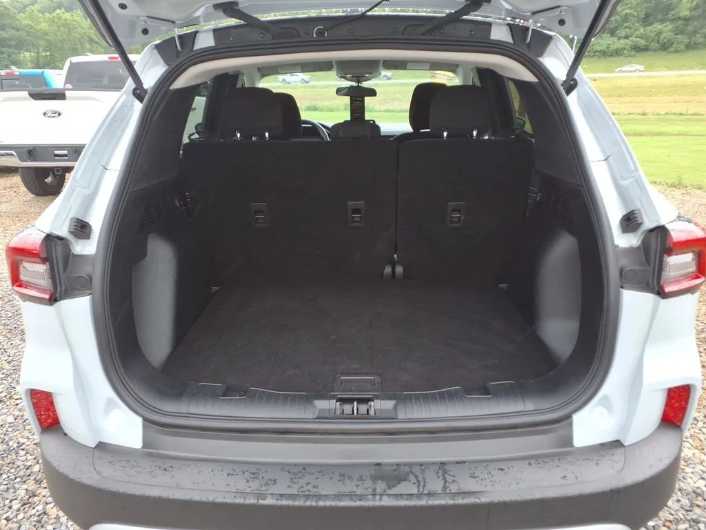 Used 2025 Silver Ford Active image 19
