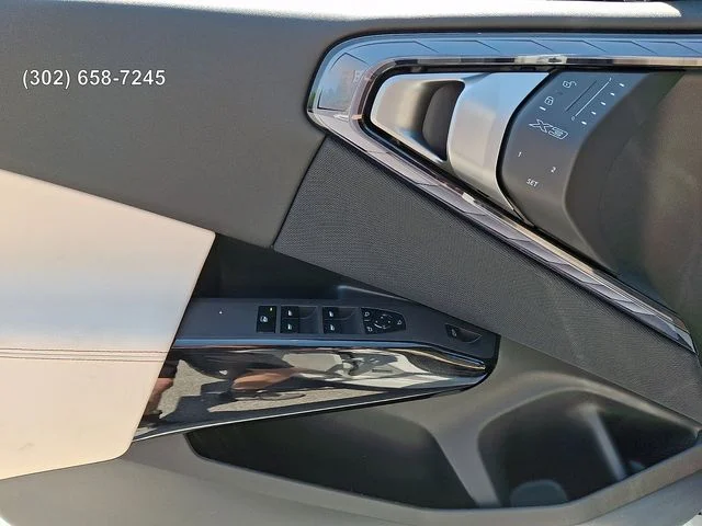 New 2026 Alpine White BMW 30 xDrive image 11