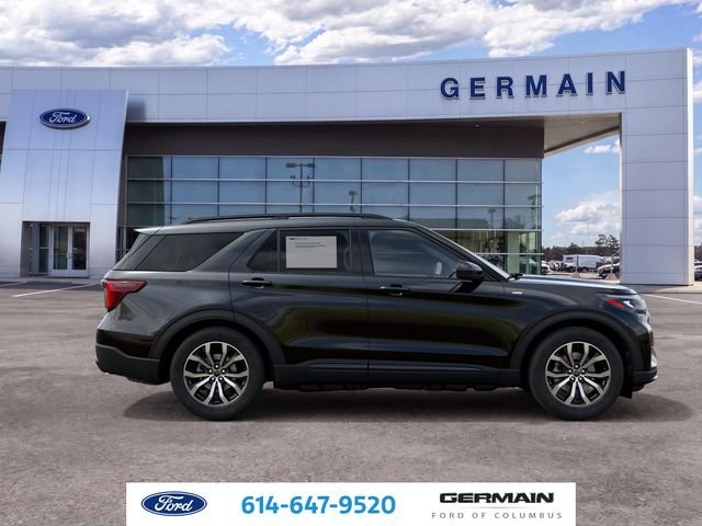 New 2027 Agate Black Metallic Ford ST-Line image 9