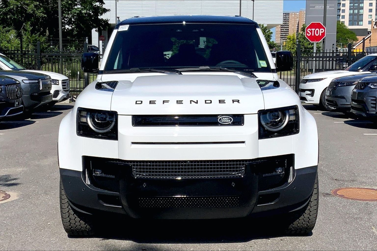 New 2026 Fuji White Land Rover S image 3