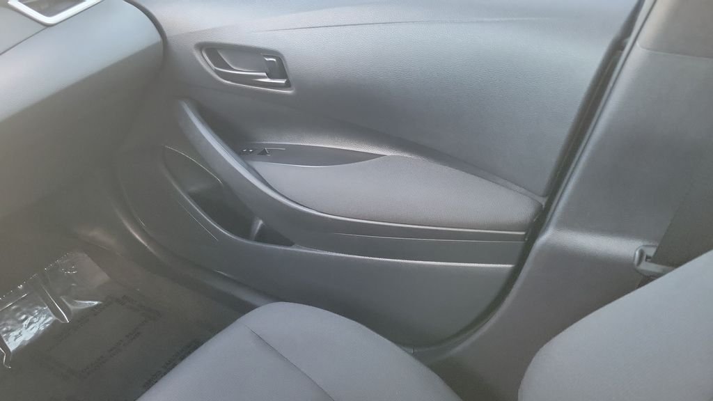 Certified Used 2025  Toyota LE image 13