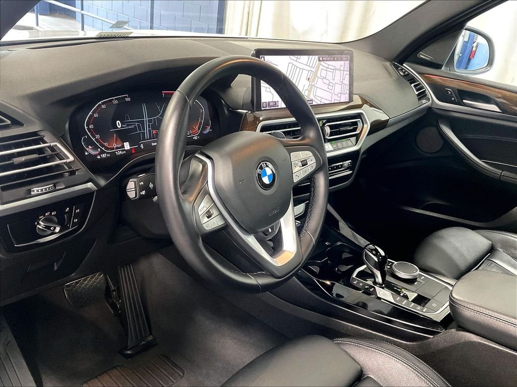 Used 2024 White BMW xDrive30i image 8