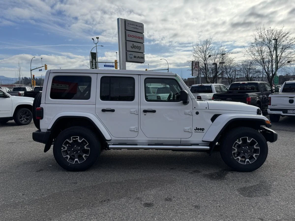 New 2026 White Jeep Sahara image 4