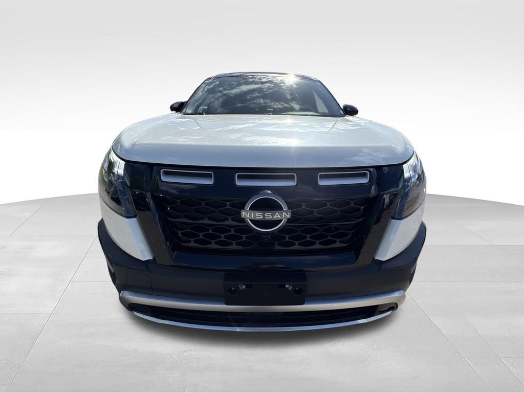 Used 2023 White Nissan Rock Creek image 26
