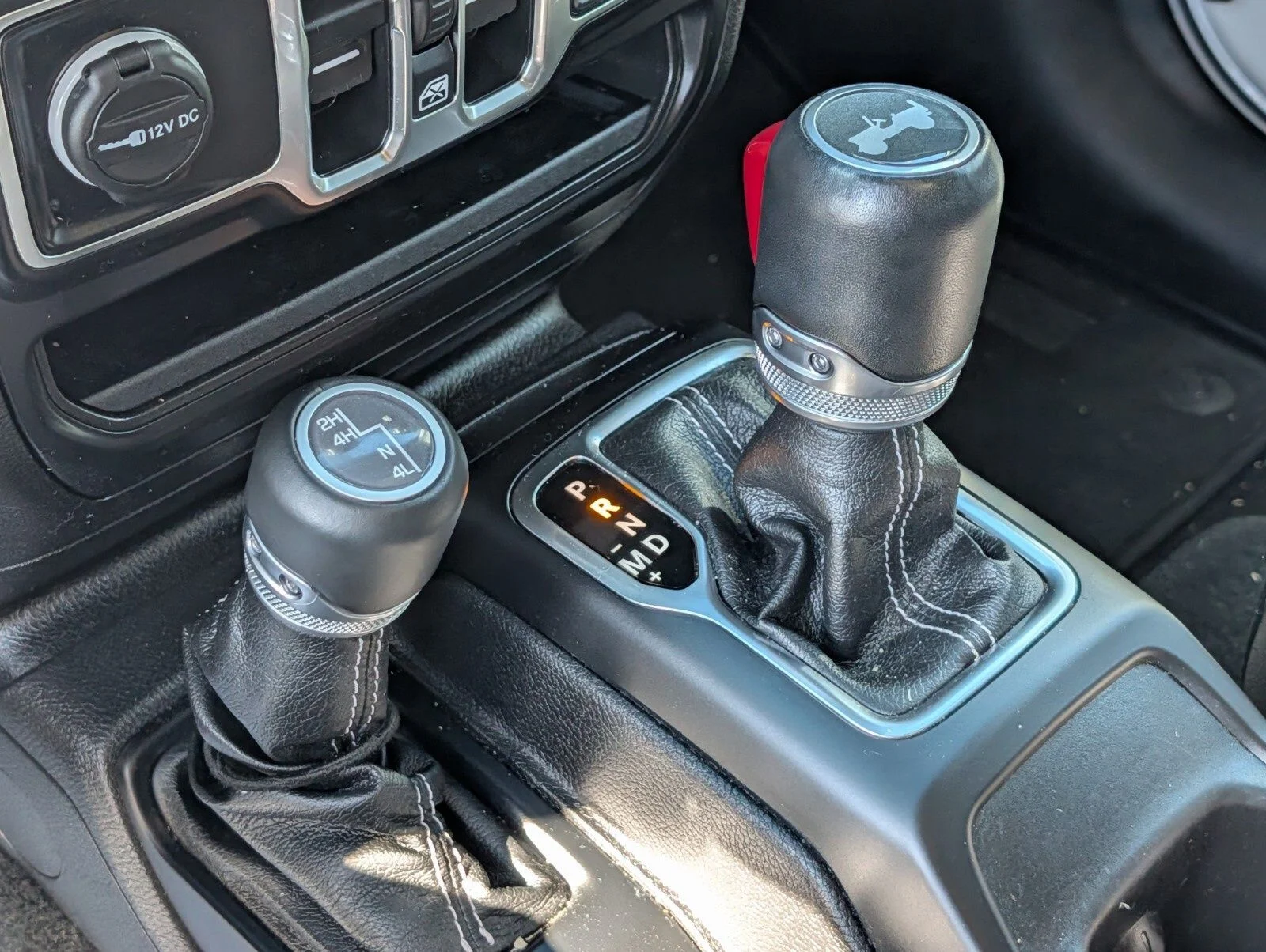 2022 Jeep Wrangler Unlimited Sahara - Photo 11