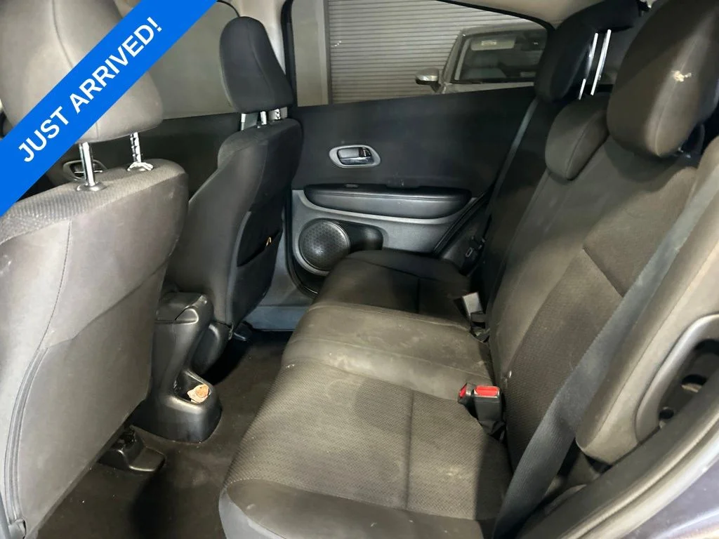 Used 2016 Modern Steel Metallic Honda LX image 6