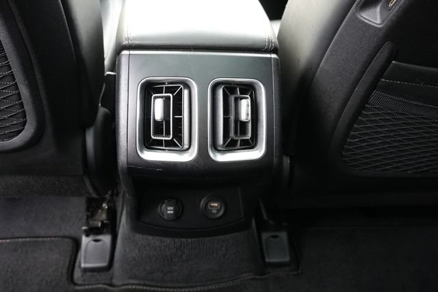 Used 2022 Black Kia EX image 18
