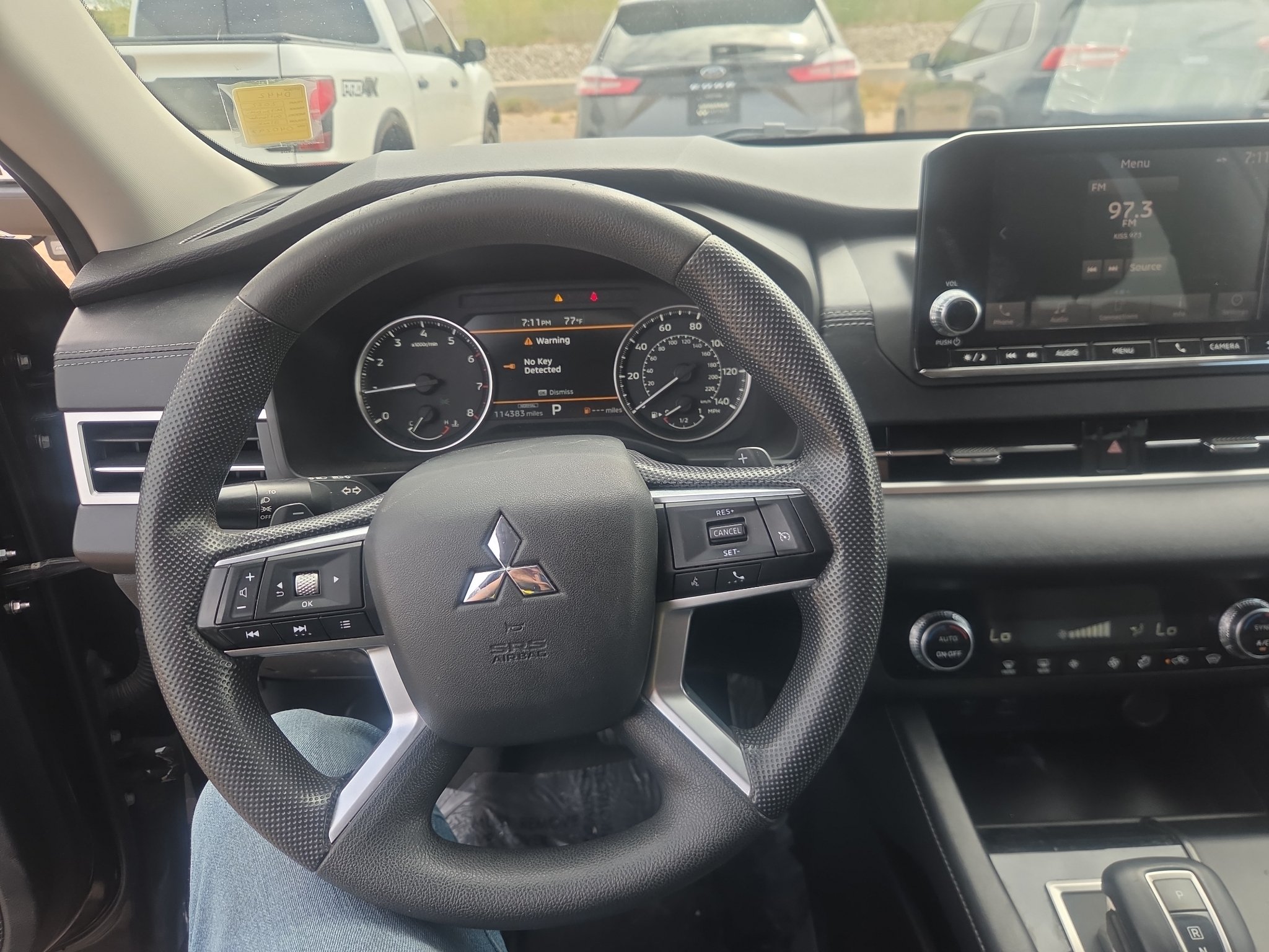 Used 2022 Labrador Black Pearl Mitsubishi ES image 9