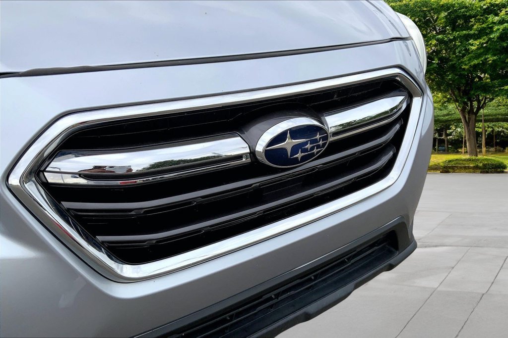 Used 2019 Silver Subaru 2.5i image 33