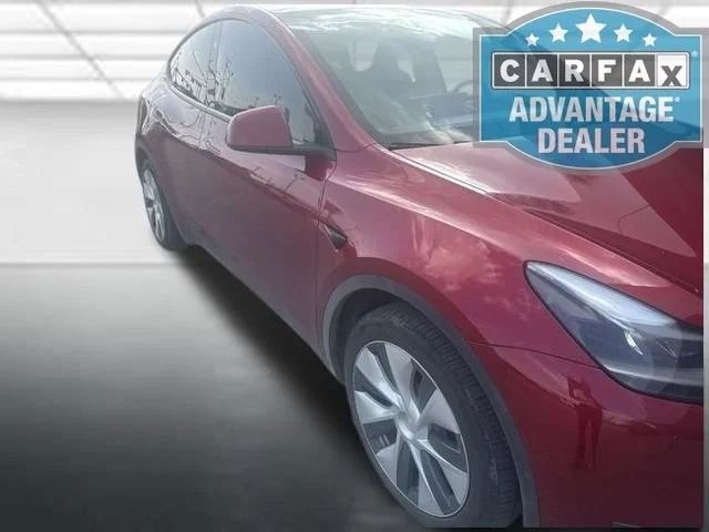 Used 2024  Tesla Long Range image 2