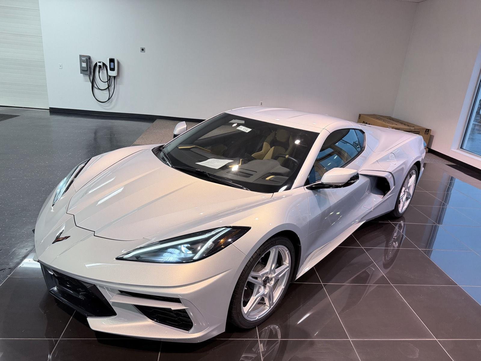Used 2021 Silver Flare Metallic Chevrolet 2LT image 7