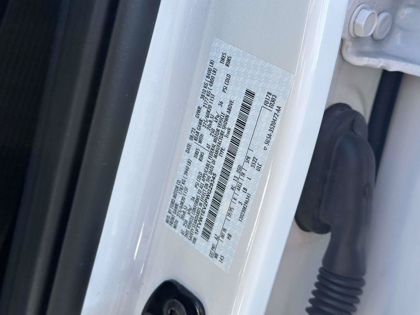 Used 2023 White Metallic Ford LARIAT image 16