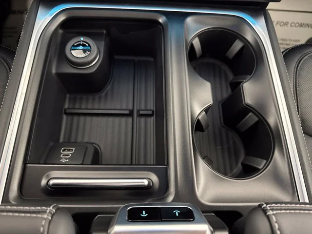New 2026 Agate Black Metallic Ford MAX Platinum® image 17