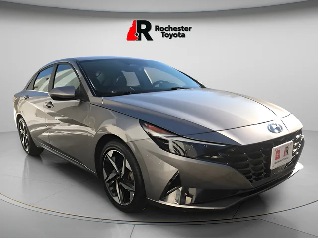 Used 2023 Silver Hyundai Limited image 2