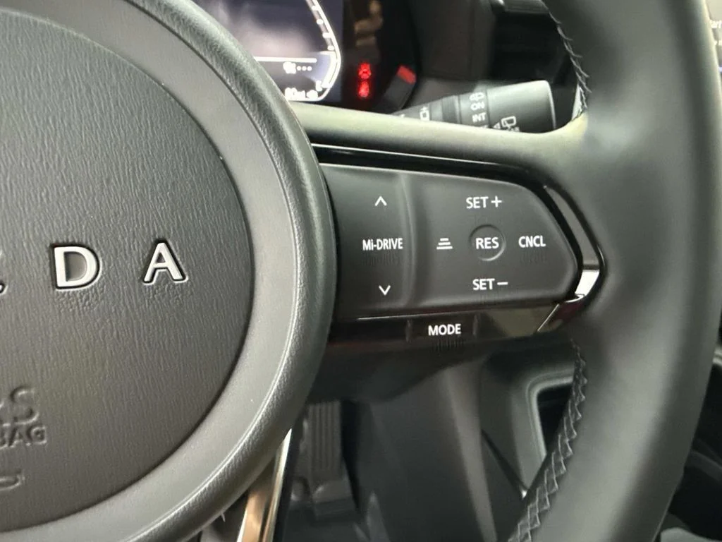 New 2026 Jet Black Mica Mazda 2.5 S Select AWD image 36