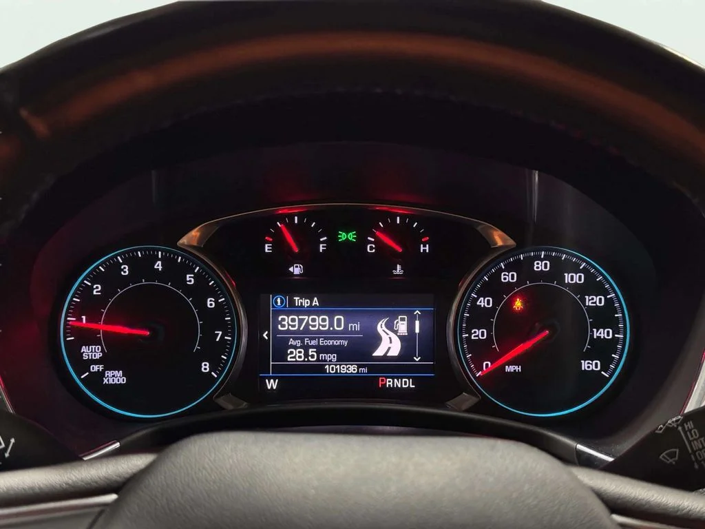 Used 2019 Pacific Blue Metallic Chevrolet LT image 12