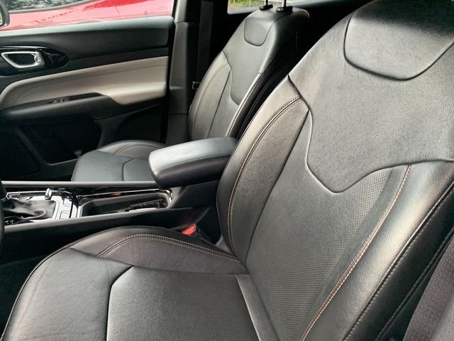 Used 2023 White Jeep Limited image 8