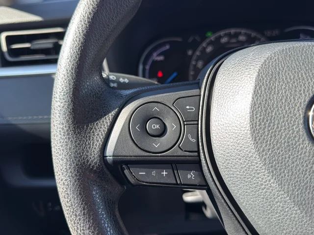 Used 2025 Red Toyota XLE image 15