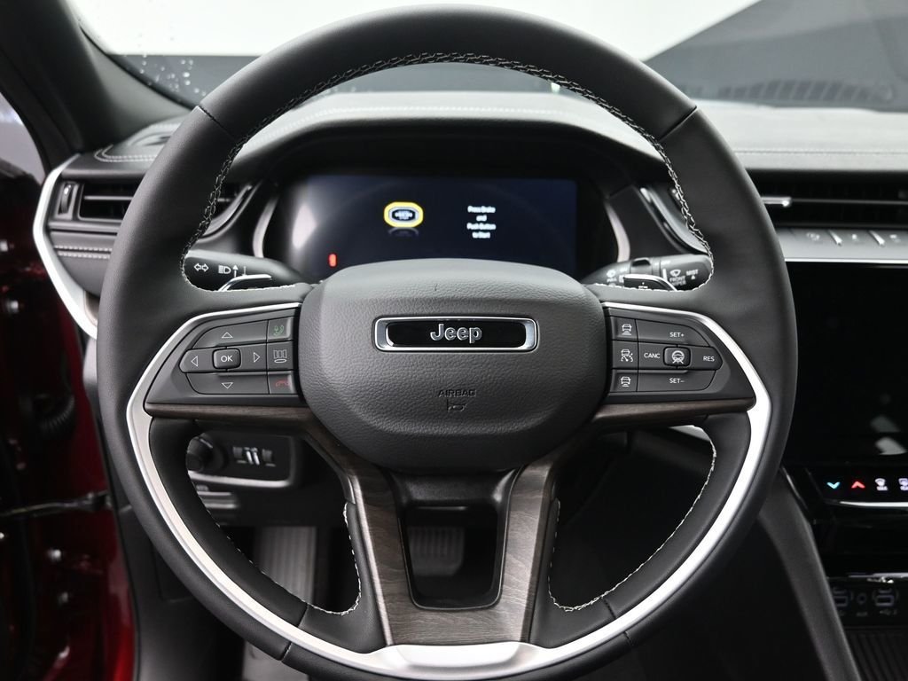 New 2026 Velvet Red Pearl-Coat Exterior Paint Jeep Altitude image 19