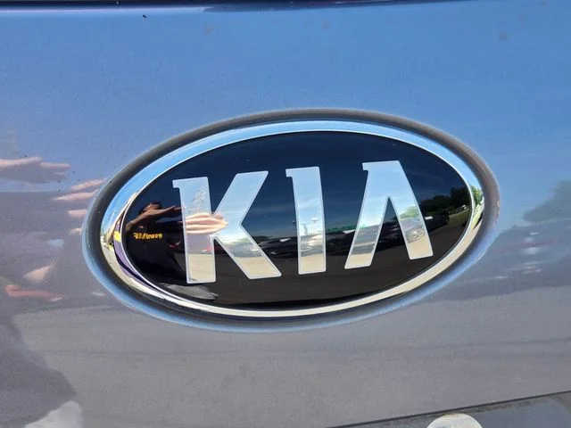 Used 2020 Silver Kia LX image 18