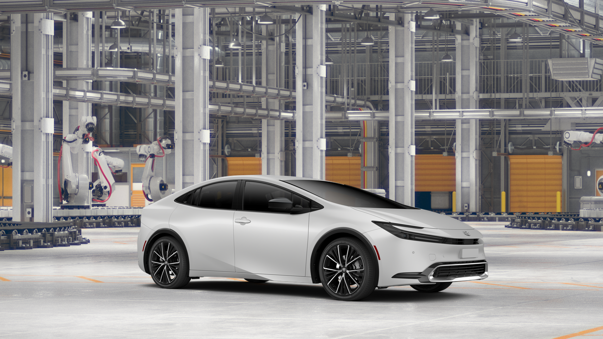 New 2027 Wind Chill Pearl Toyota XLE image 14