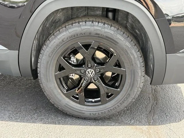 New 2026 Black Volkswagen 2.0T Peak Edition image 6